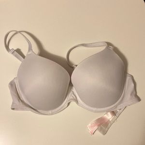 Pink Victoria’s Secret Wear Everywhere Lightly Lined Bra